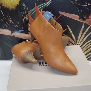 Kenneth Cole Reaction Womens Kick Shootie Ankle Boots Faux Suede